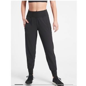 SOLD—-  Athleta Distance Joggers